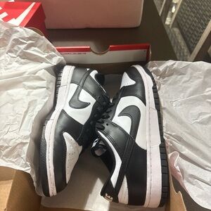 Nike Black and White Women’s Panda low dunks
